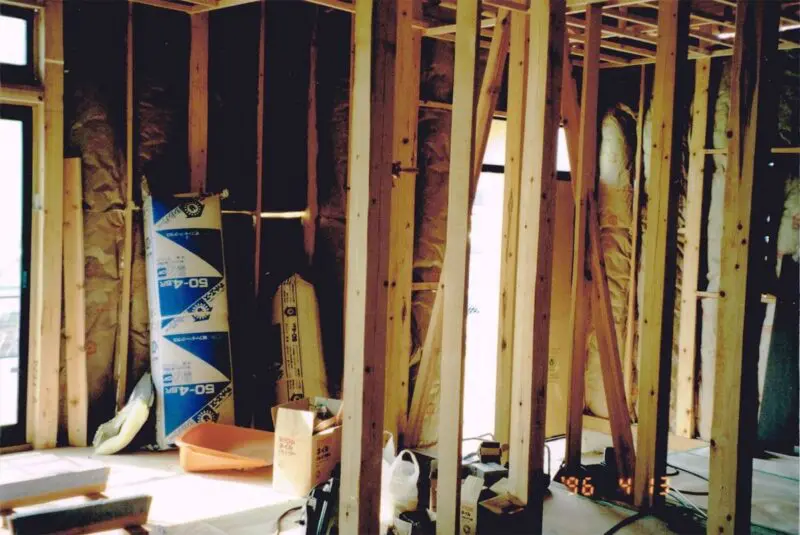 室内_一階和室と玄関