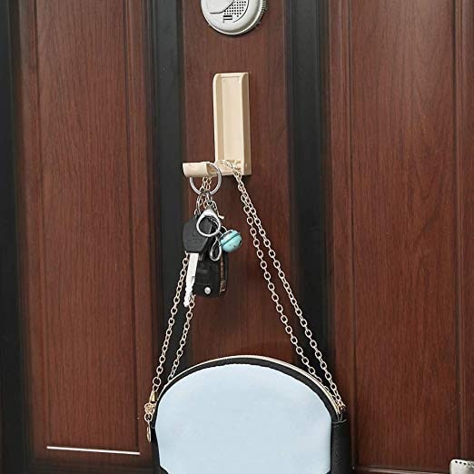 SIMPVALE ウォールハンガー_玄関に