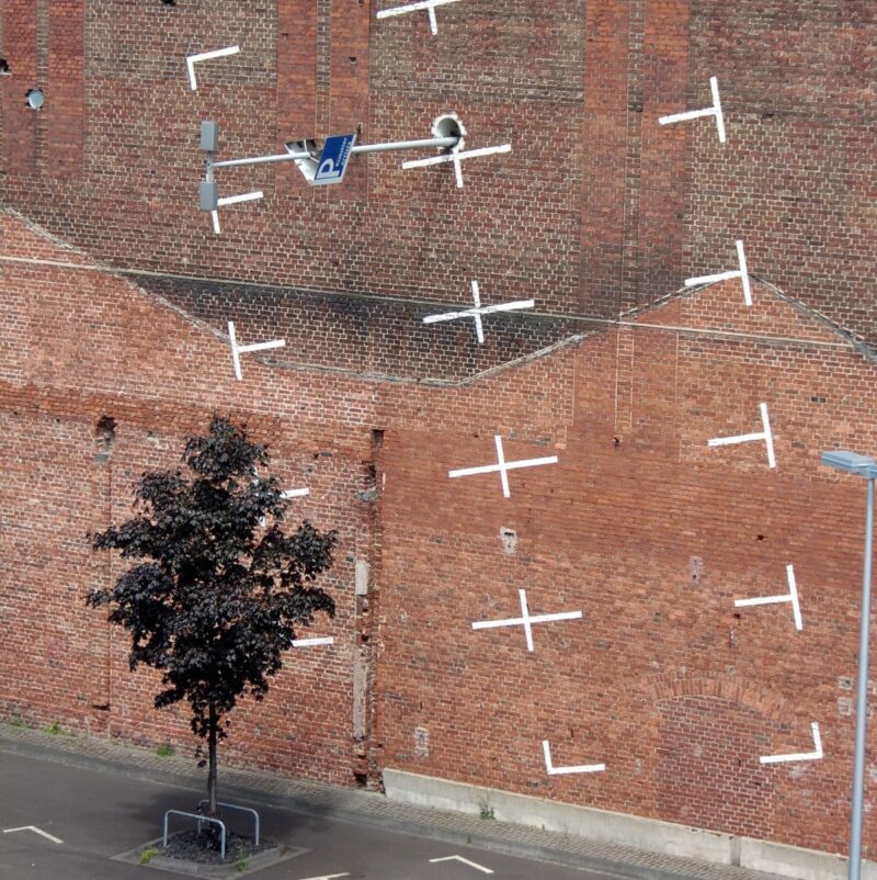 駐車場_parking-1011916_1920