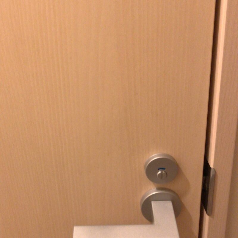 ドアの汚れ_シミ_IMG_6731