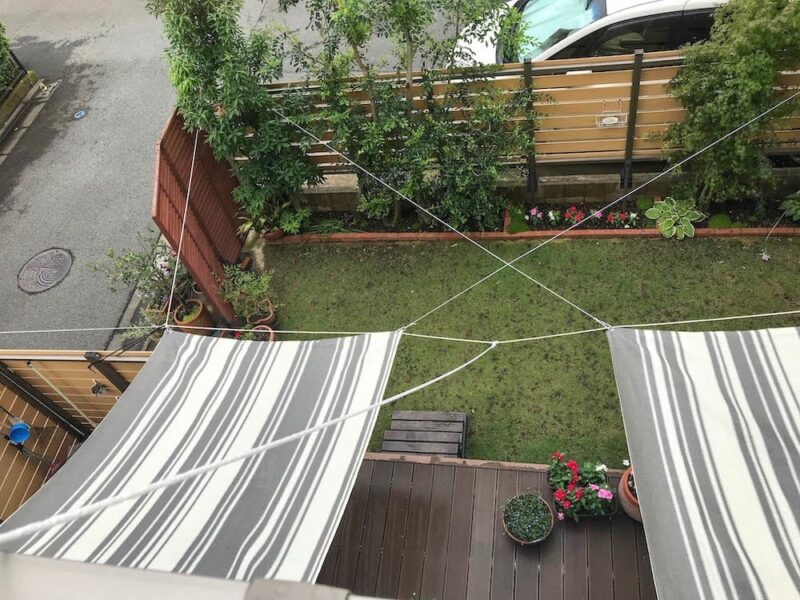 11_0_オーニング取り付け完了_真ん中ロープ_IMG_9387