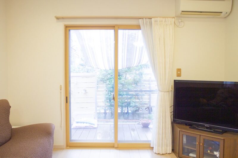 01_21_IMG_7784_リビング掃き出し窓