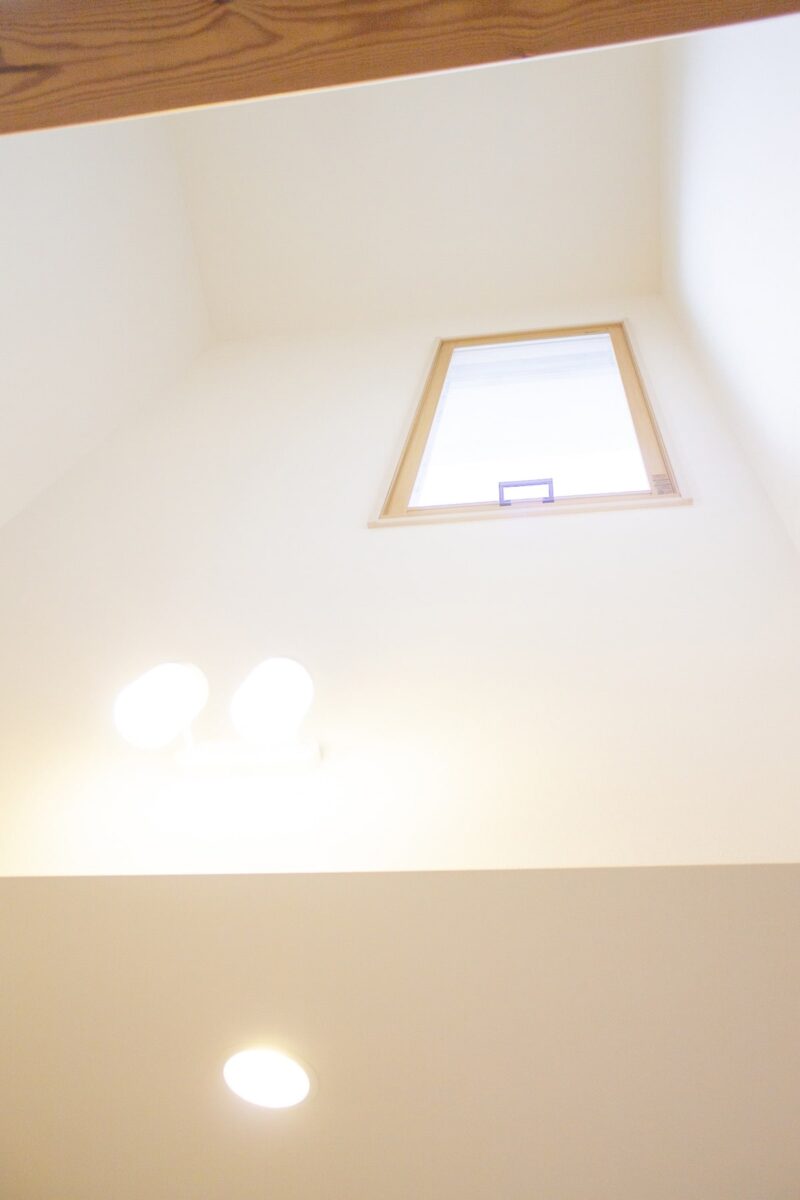 03_22_IMG_7789_吹き抜け南側窓