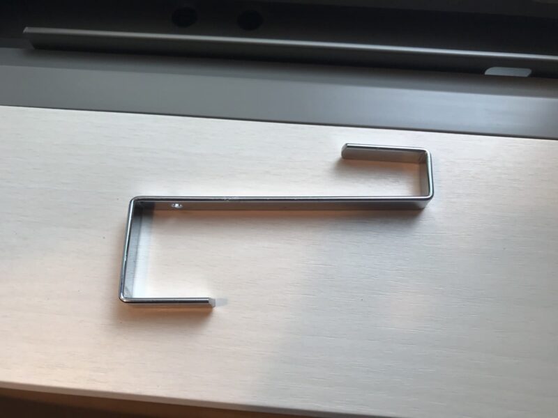 05_01_IMG_9990_カギ型金具