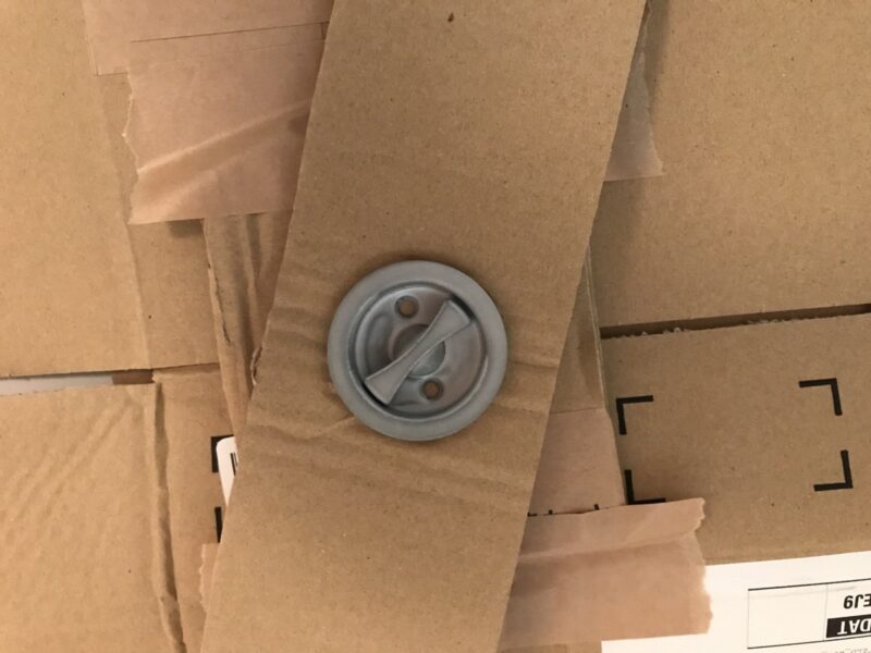 14_000_IMG_9602_表示錠_ダンボール_回る