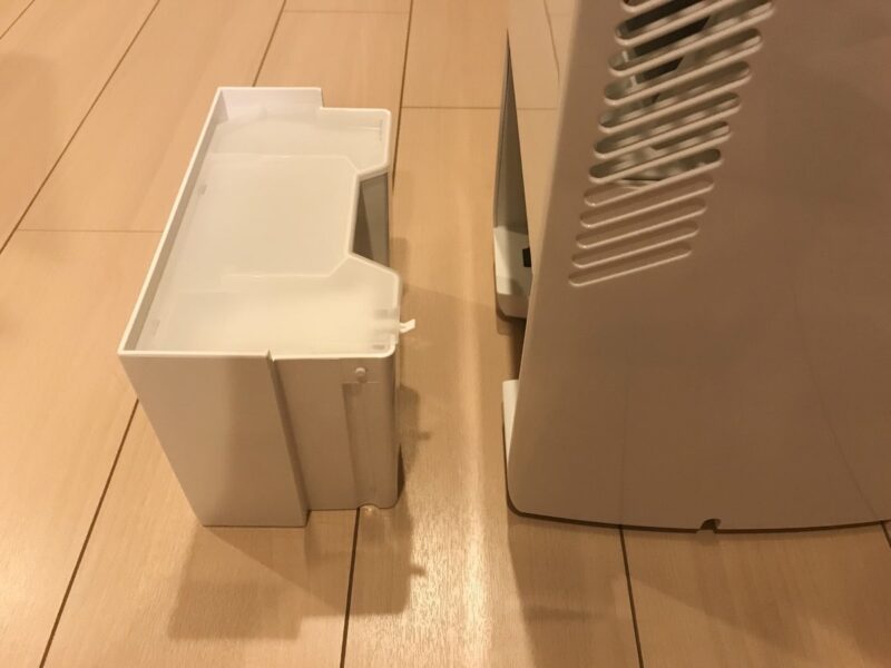 1000_IMG_9845_IJC-56_除湿機_水タンク