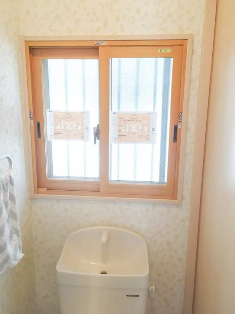 0135_1Fトイレ_引違い_施工後