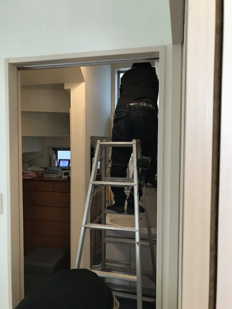 0145_1F洗面_FIX窓_工事中_IMG_0514